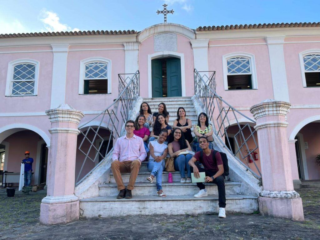 Grupo de Estudos visita o APEB